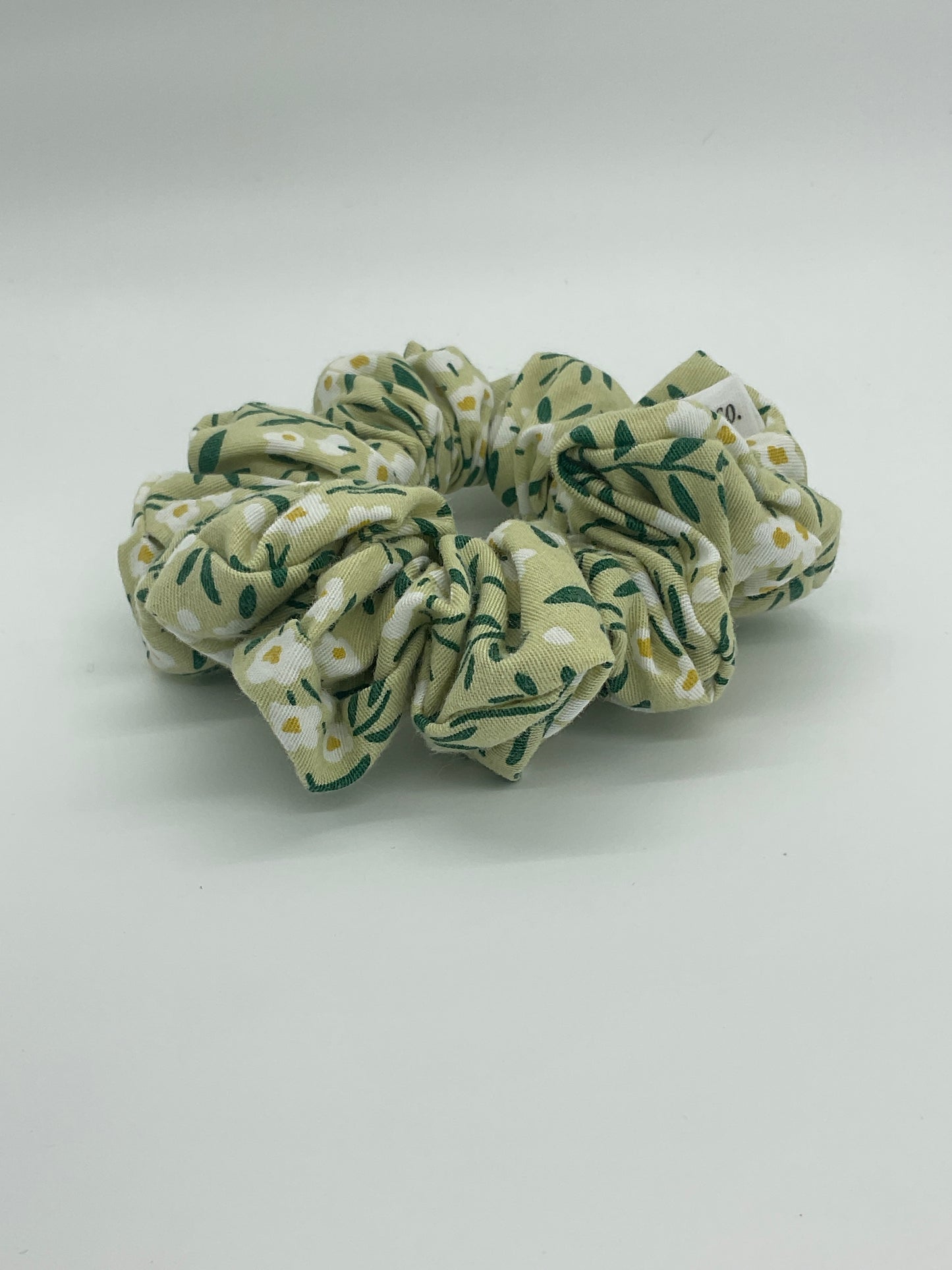 Summer’s green mini scrunchie